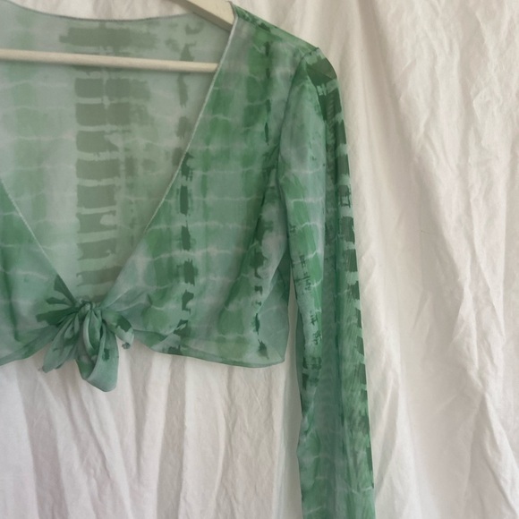 Green Groovy Cropped Tie Dye Long sleeve Top Size Small - Picture 4 of 11